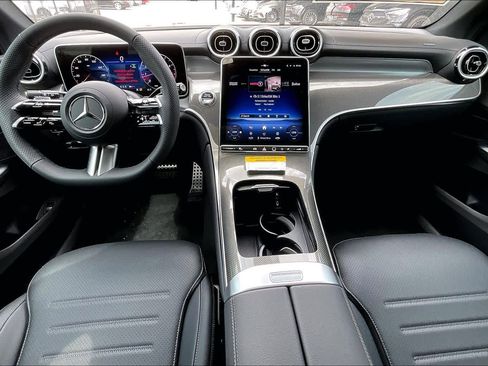 New 2026 Mercedes-Benz GLC 300 image 8