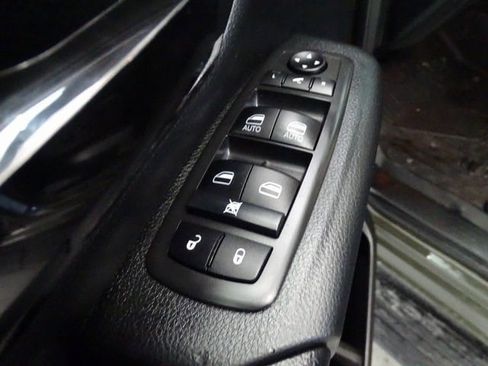 Used 2021 RAM 1500 Big Horn w/ Built-to-serve Edition image 10