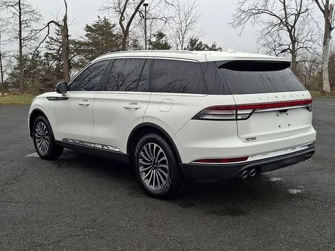 Used 2022 Lincoln Aviator AWD w/ Premium Package image 7
