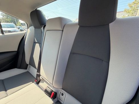 Used 2024 Toyota Corolla LE FWD image 11