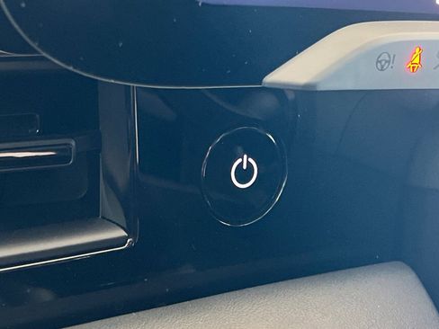 Used 2022 Porsche Taycan 4S image 21