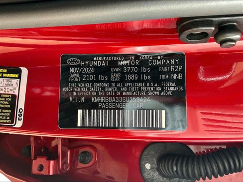 Used 2025 Hyundai Venue SE FWD image 17