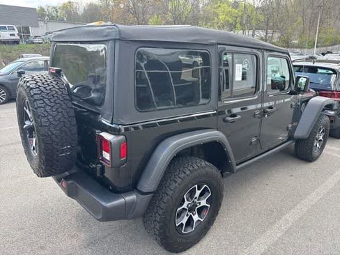 Used 2022 Jeep Wrangler Unlimited Rubicon AWD/4WD image 5