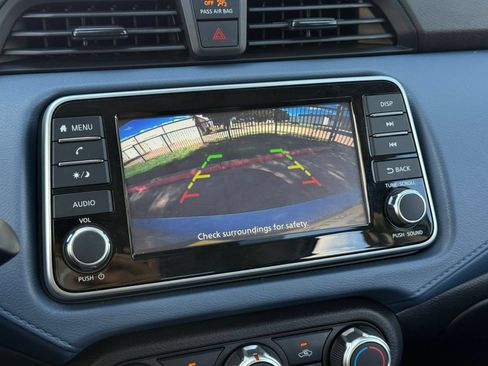Used 2025 Nissan Versa SV FWD image 24