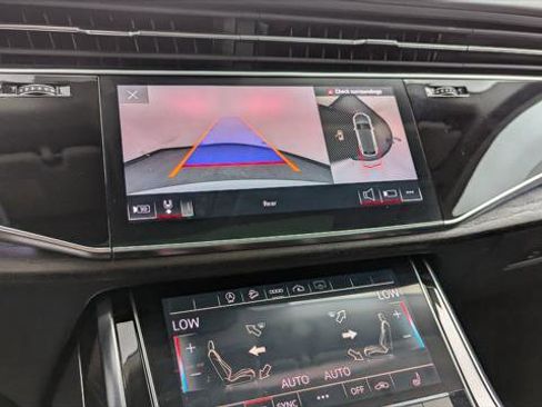 Used 2022 Audi Q8 Premium w/ Convenience Package image 27