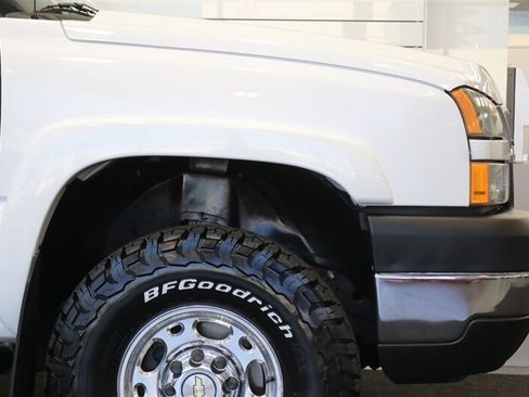 Used 2006 Chevrolet Silverado 2500 W/T AWD/4WD image 49