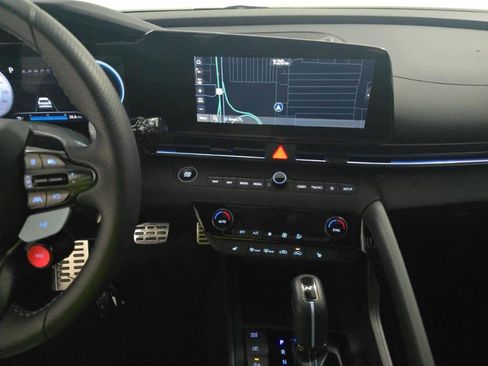 Certified 2025 Hyundai Elantra N image 5