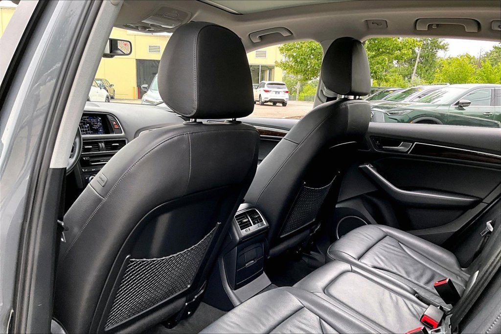 Used 2016 Audi Q5 2.0T Premium Plus w/ Technology Package AWD/4WD image 30