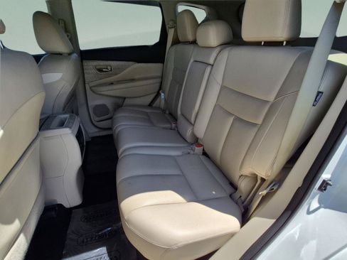Used 2019 Nissan Murano SL w/ SL Technology Package FWD image 16