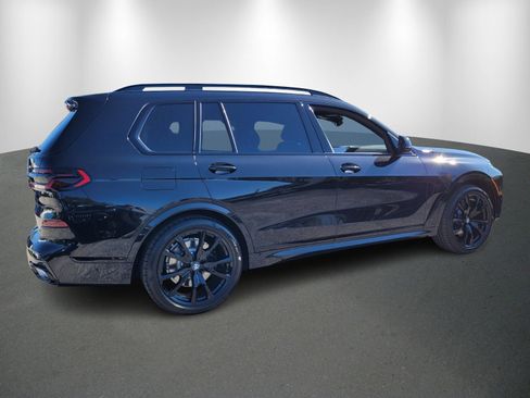 New 2026 BMW X7 xDrive40i w/ M Sport Package image 7