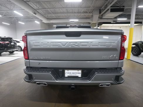 Certified 2024 Chevrolet Silverado 1500 High Country w/ Technology Package AWD/4WD image 25