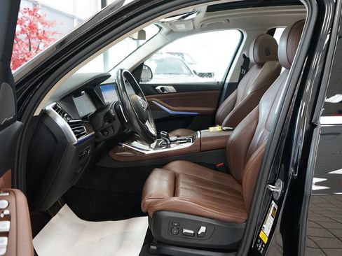 Used 2020 BMW X7 xDrive40i w/ Premium Package AWD/4WD image 31