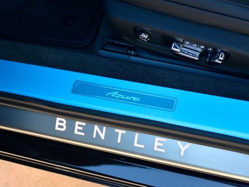 Used 2023 Bentley Continental GT Azure image 14