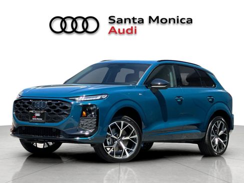 New 2026 Audi Q3 quattro 2.0T AWD/4WD image 1