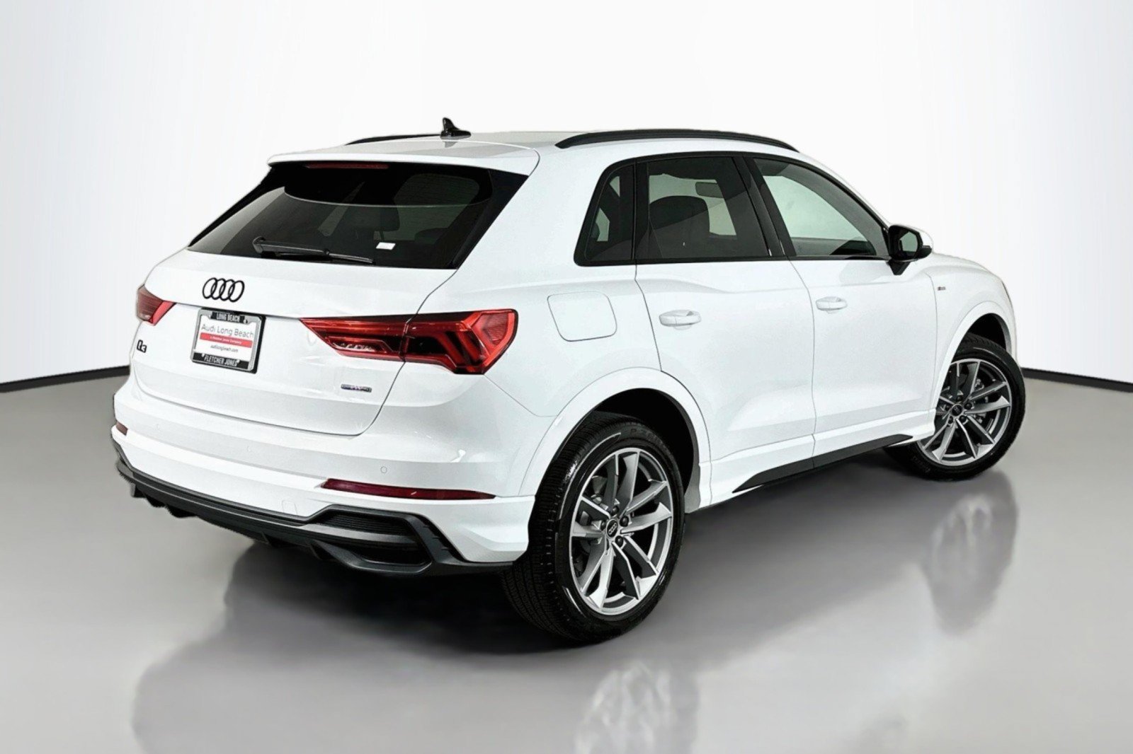 Used 2024 Audi Q3 2.0T Premium AWD/4WD image 14