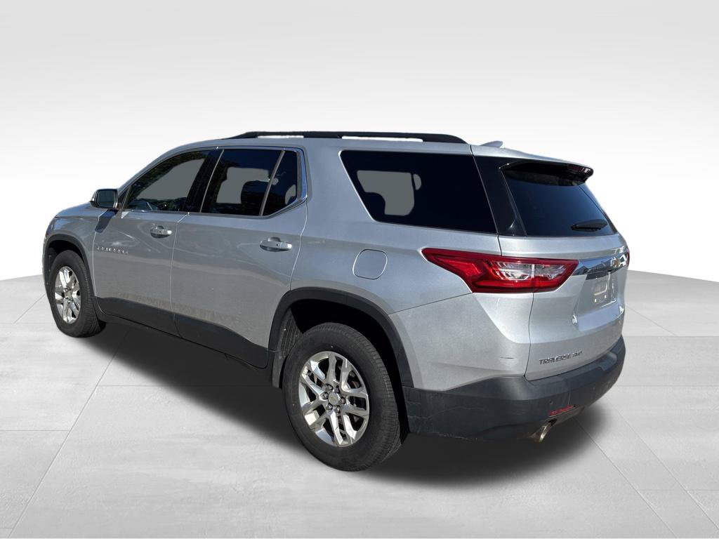 Used 2021 Chevrolet Traverse LT AWD/4WD image 3