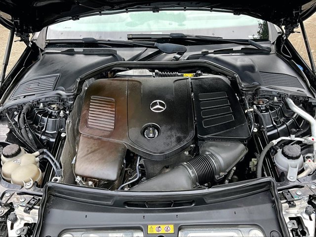 Used 2023 Mercedes-Benz C 300 Sedan image 11