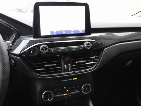 Used 2025 Ford Escape ST-Line image 6