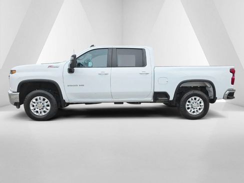 Used 2023 Chevrolet Silverado 2500 LT AWD/4WD image 8