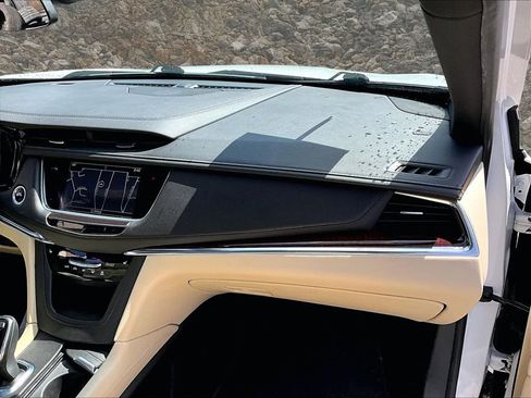 Used 2017 Cadillac XT5 Luxury w/ Driver Awareness Package AWD/4WD image 15