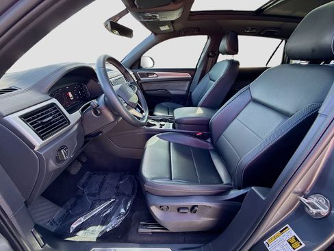 Used 2022 Volkswagen Atlas Cross Sport SE image 19