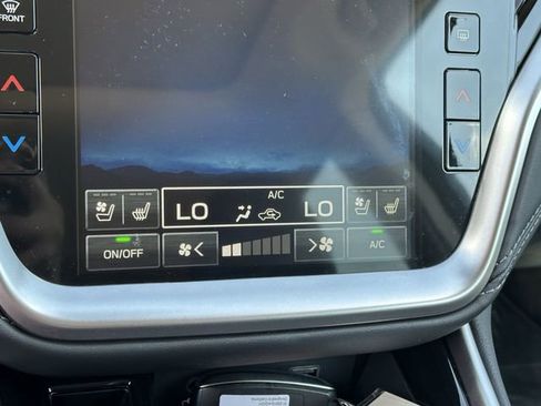Used 2025 Subaru Outback Touring XT w/ Tech Package 2 AWD/4WD image 19