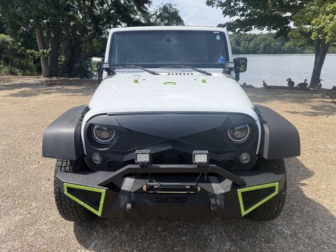 Used 2018 Jeep Wrangler Unlimited Sport S AWD/4WD image 8
