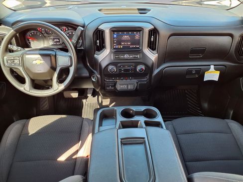 Used 2023 Chevrolet Silverado 1500 Custom image 4