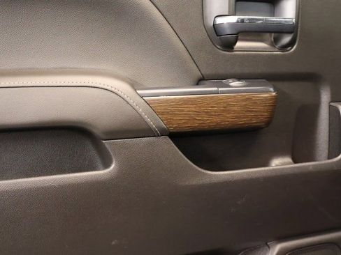 Used 2017 GMC Sierra 2500 Denali w/ Duramax Plus Package image 30