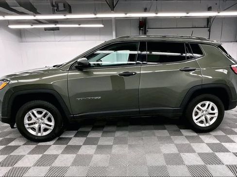 Used 2018 Jeep Compass Sport w/ Cold Weather Group AWD/4WD image 14