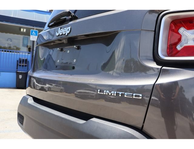 Used 2017 Jeep Renegade Limited FWD image 22