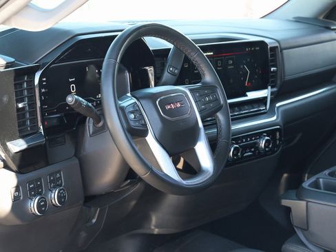 Used 2024 GMC Sierra 1500 SLT w/ X31 Off-Road Package image 13