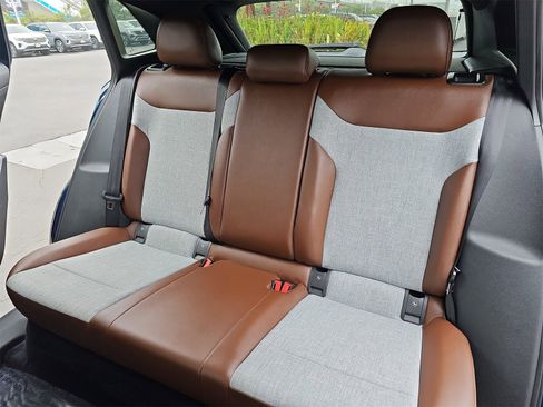 Certified 2023 Volkswagen ID.4 Pro image 13