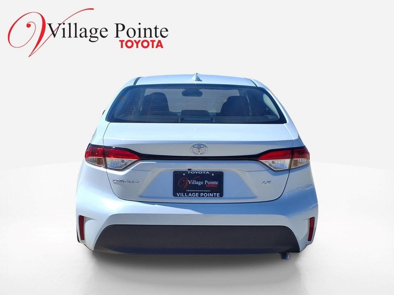 Used 2026 Toyota Corolla LE FWD image 4