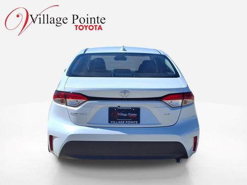 Used 2026 Toyota Corolla LE FWD image 4