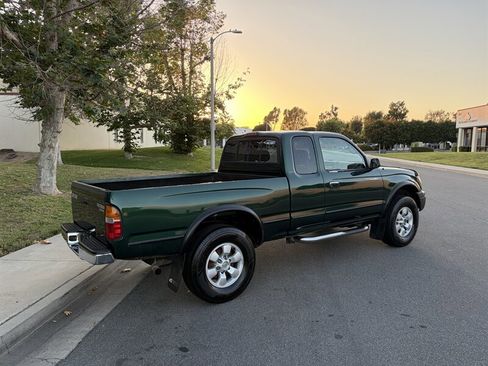 Used 1999 Toyota Tacoma 4x4 Xtracab V6 image 4