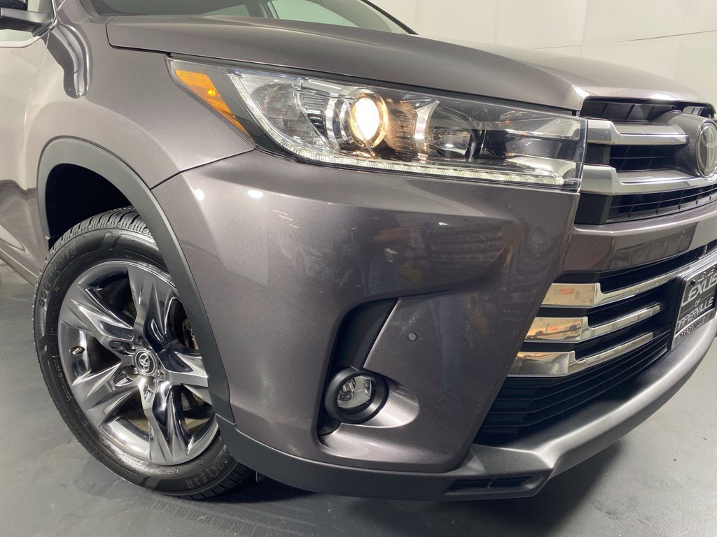 Used 2019 Toyota Highlander Limited Platinum AWD/4WD image 4
