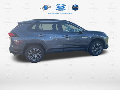 Used 2024 Toyota RAV4 XLE Premium AWD/4WD image 8