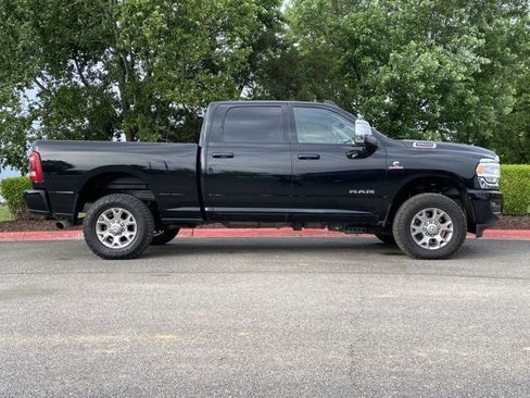 Used 2024 RAM 2500 Laramie w/ Safety Group AWD/4WD image 2