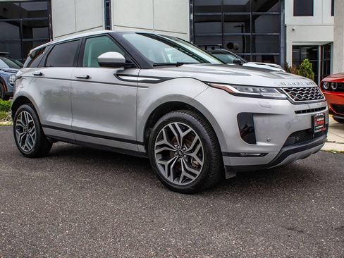 Used 2023 Land Rover Range Rover Evoque S AWD/4WD image 3