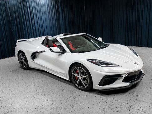 Used 2020 Chevrolet Corvette Stingray Premium Conv w/ 3LT Preferred Equipment Group image 8