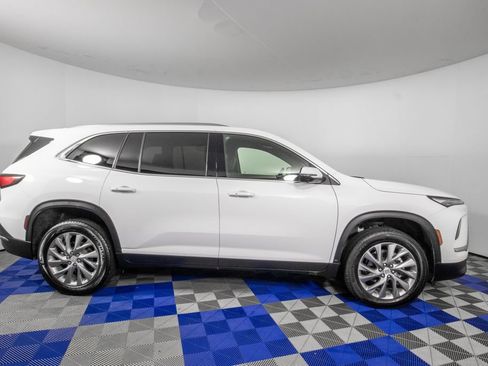 Used 2026 Buick Enclave Preferred FWD image 4