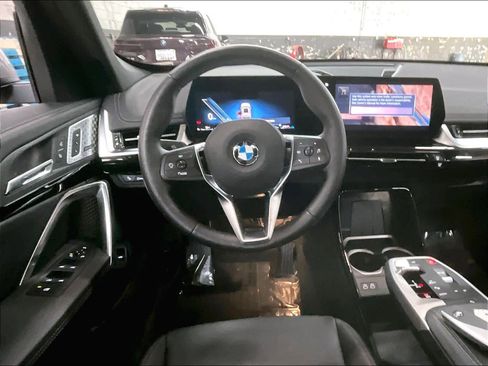 Used 2025 BMW X1 xDrive28i w/ Convenience Package AWD/4WD image 7