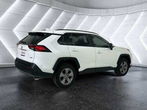 Used 2024 Toyota RAV4 XLE FWD image 4