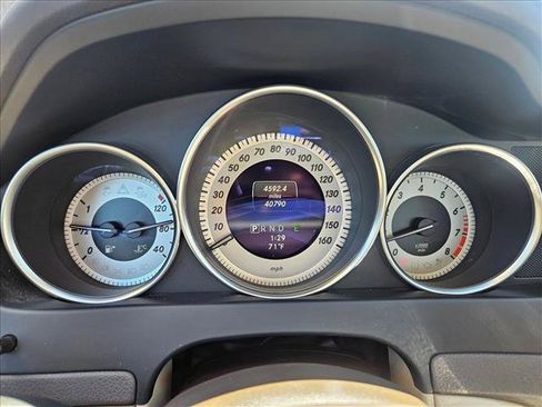 Used 2013 Mercedes-Benz C 250 Sedan image 11