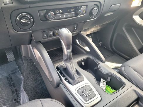 New 2026 Nissan Frontier SV w/ All-Weather Content Package AWD/4WD image 13