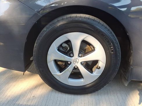 Used 2014 Toyota Prius One image 22