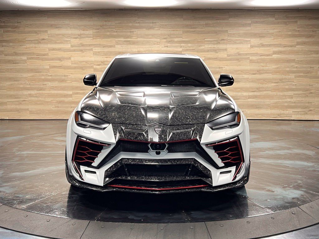 Used 2019 Lamborghini Urus AWD/4WD image 6
