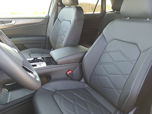 New 2026 Volkswagen Atlas Cross Sport SE image 15