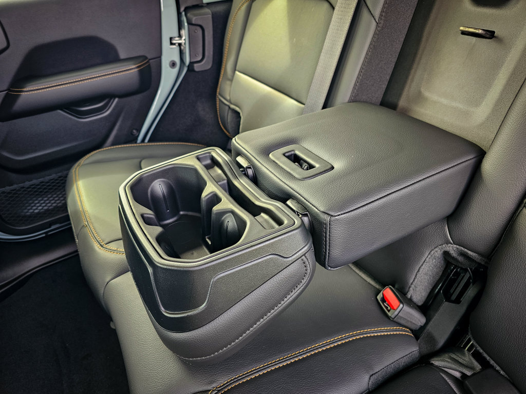 New 2027 Jeep Wrangler Unlimited Sahara AWD/4WD image 34